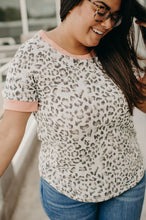 Load image into Gallery viewer, Pink Trim Leopard Tee
