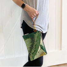 Load image into Gallery viewer, Wristlet with strap

